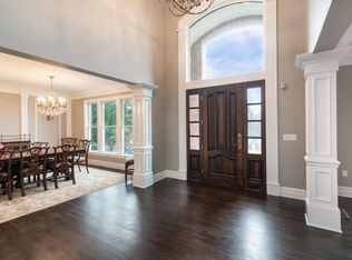 19 Sunshine Ln, Livingston, NJ 07039