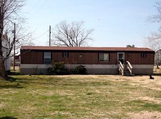 121 River Rd, Lewisetta, VA 22511