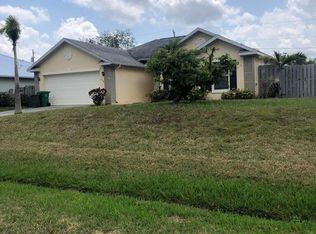 534 SW Halibut Ave, Port Saint Lucie, FL 34953