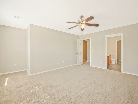 5th image of 2876 Creekbend Dr