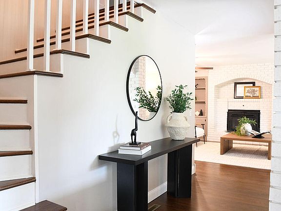 3rd image of 2829 W Ellison Drive