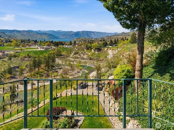 404 S Clifford Street, Chelan, WA 98816