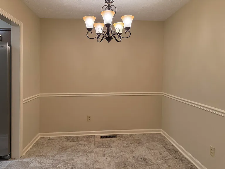 105 Oakmont Ln — Photo 5
