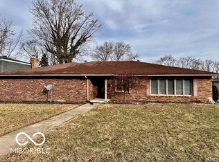 2404 W Woodbridge Dr, Muncie, IN 47304