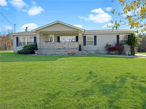 3725 Ron Ln, Youngstown, OH 44505