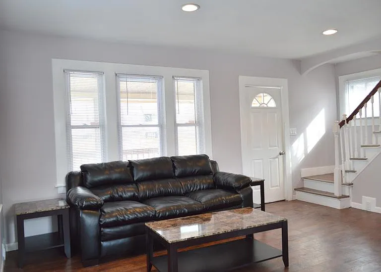 120 Lorraine Ave — Photo 4