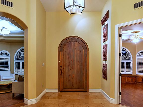 4th image of 9726 E Poinsettia Dr