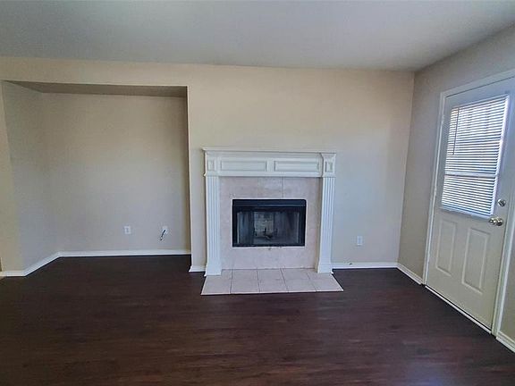 3rd image of 218 Trees Dr