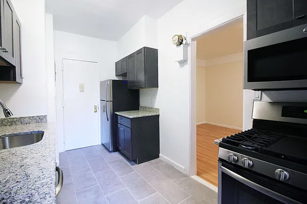 Rented by Link NY Realty | media 17