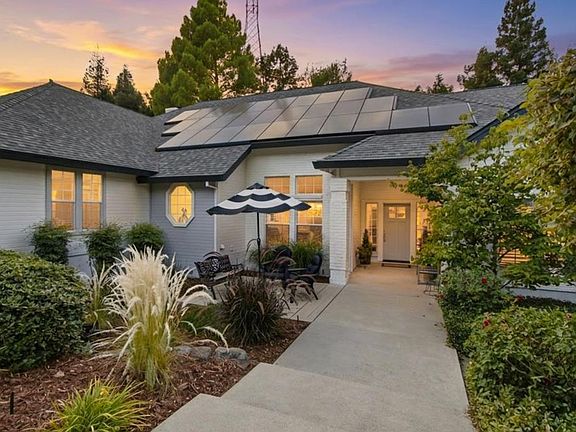 2nd image of 8972 Bronson Dr