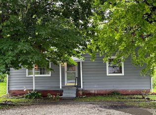 302 E Main St, New Market, IN