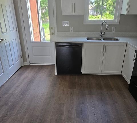 4th image of 723 Mill St #1
