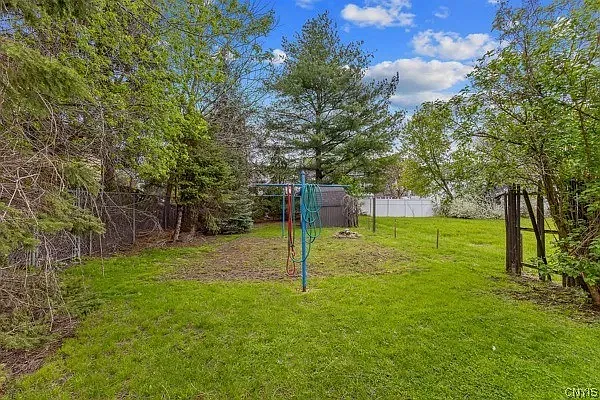 3 bed, 1008 sqft, $1,995 — Photo 2