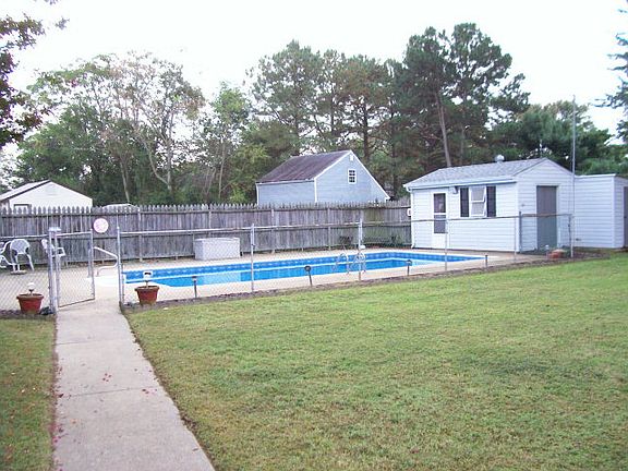 5th image of 7021 Sunnyhill Dr