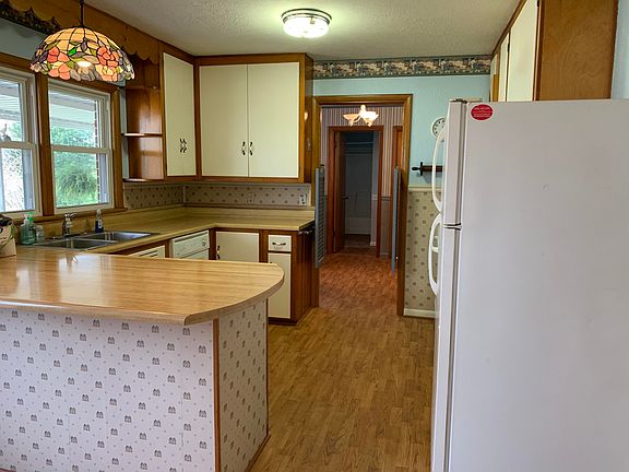 5th image of 138 Grace St