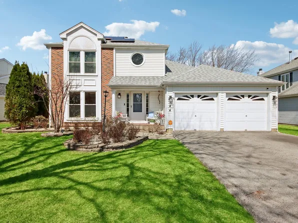 144 N Fiore Pkwy, Vernon Hills, IL 60061