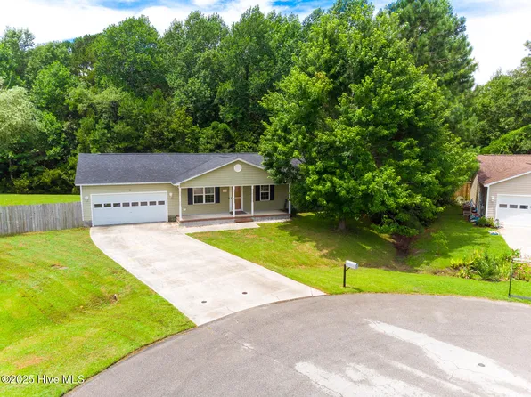 509 Hay Baler Court, Sneads Ferry, NC 28460