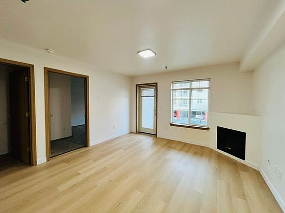 3rd image of 4370-4380 Tull Rd #203