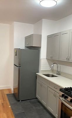 2nd image of 2080 Grand Concourse #44