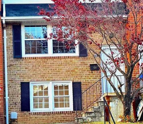 4th image of 1016 Grovehill Rd