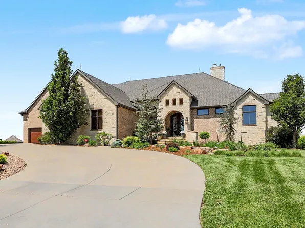 3035 N Den Hollow Cir, Wichita, KS 67205