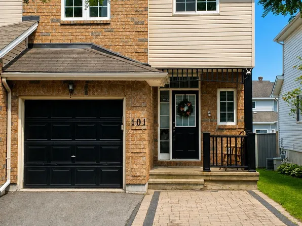 101 Milner Downs Cres, Ottawa, ON K2M 2S6