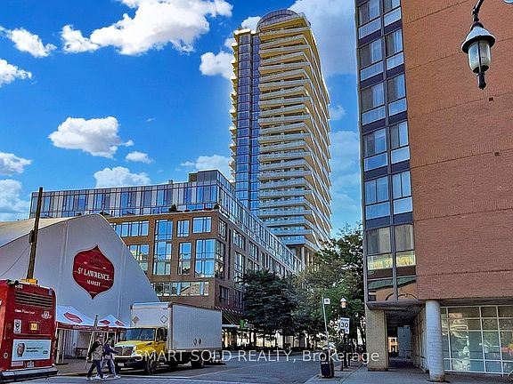 2nd image of 1 Market St #2608