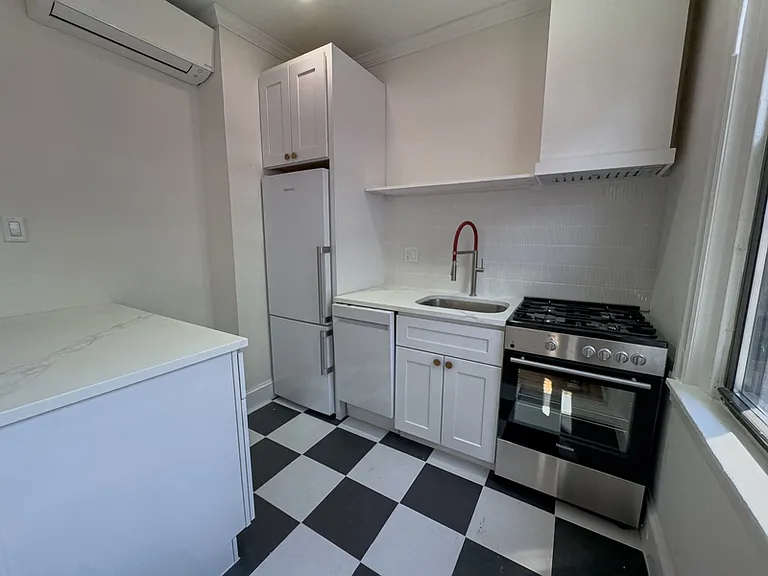 1221 N Franklin St #3F — Photo 12