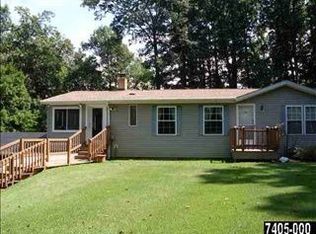 100 Haugh Rd, Stewartstown, PA 17363