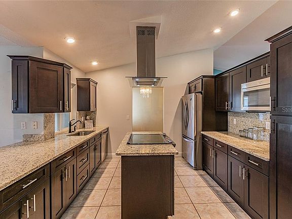 4th image of 511 Shalisa Blvd