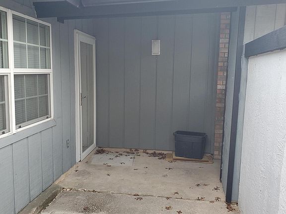 3rd image of 6150 E Valley Forge Ave