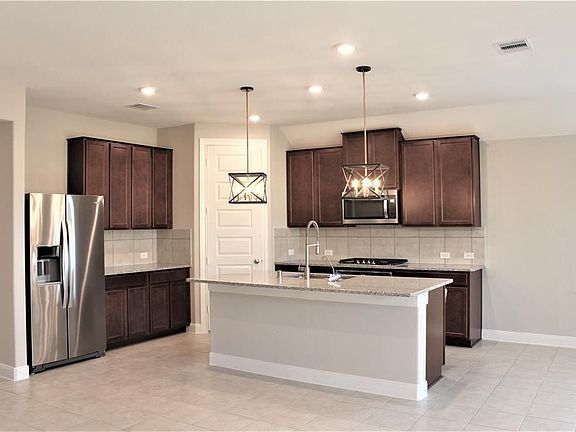 4th image of 11106 Laguna Heights Ln