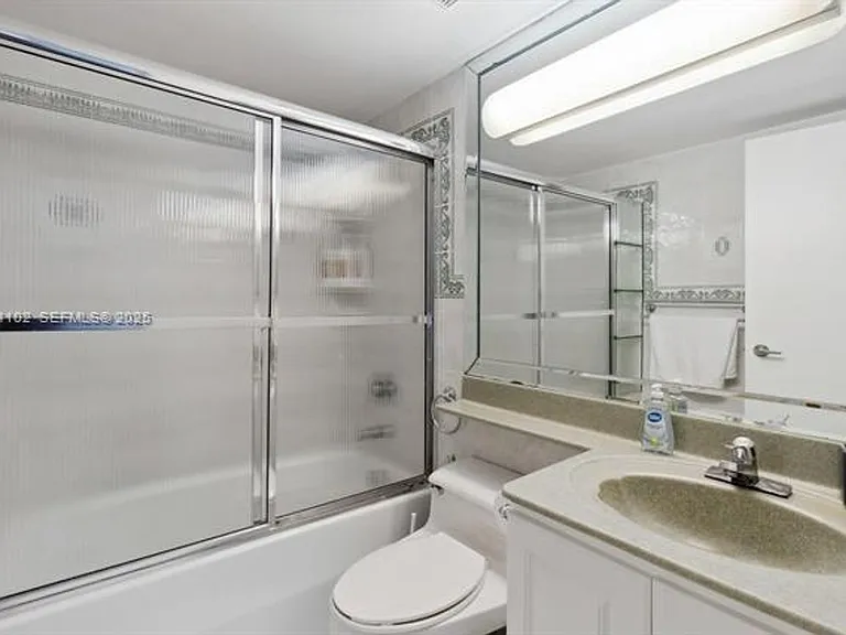 6767 Collins Ave #909 — Photo 13