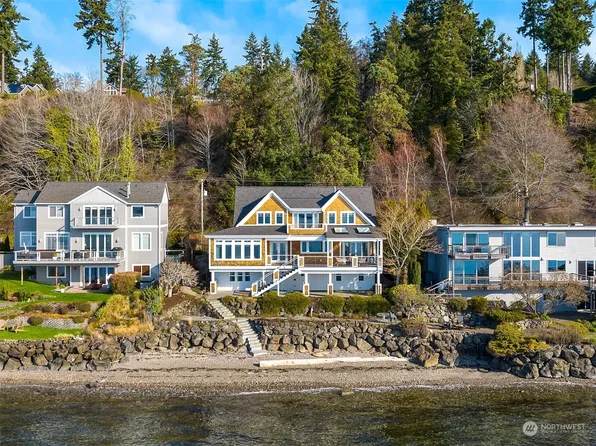 10039 NE South Beach Drive, Bainbridge Island, WA 98110
