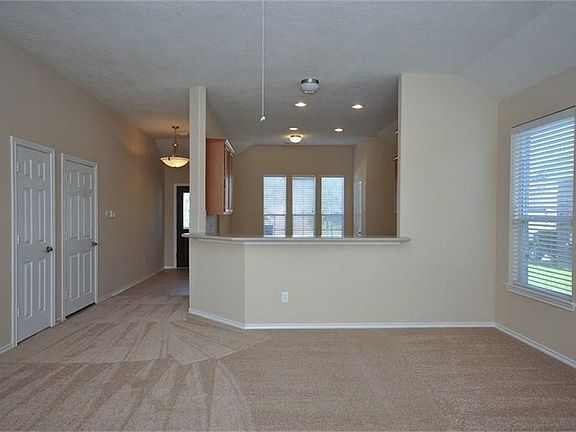 4th image of 8699 Hostler Dr