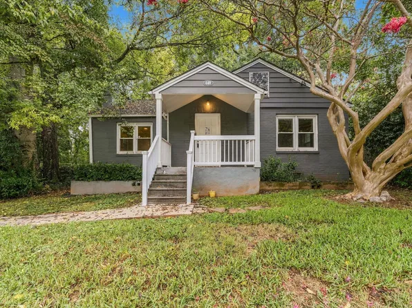 449 Lynnhaven Dr SW, Atlanta, GA 30310