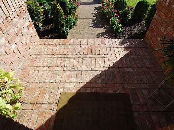 5th image of 5412 Moorewood Dr