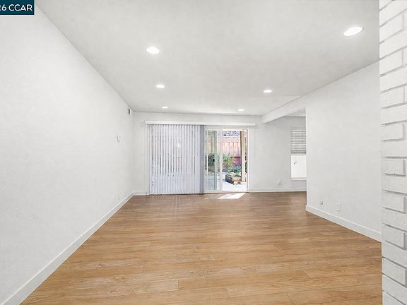 5th image of 651 Moraga Rd APT 13
