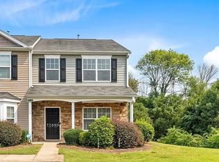 7209 D Olmstead Dr, Burlington, NC 27215