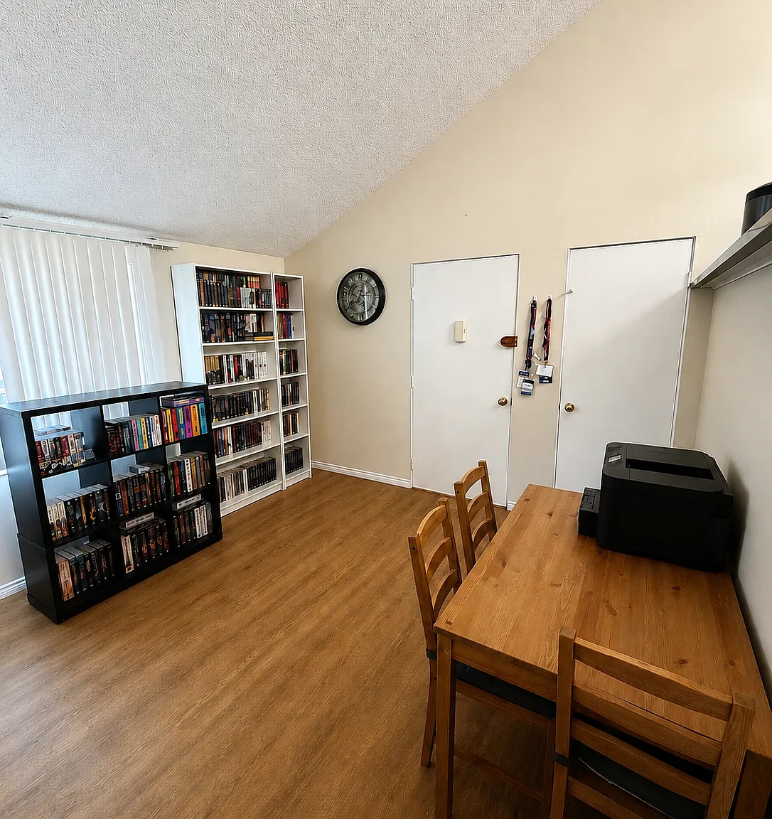 2 bed, 1090 sqft, $1,800 — Photo 4