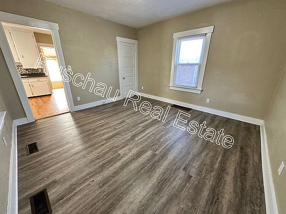 2nd image of 1814 Suman Ave