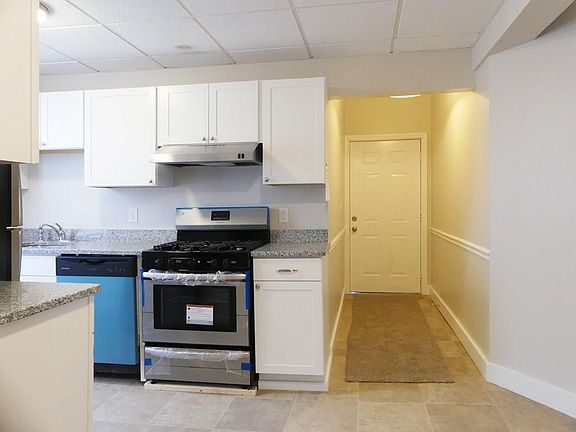 4th image of 44 Oakland Ave #2B