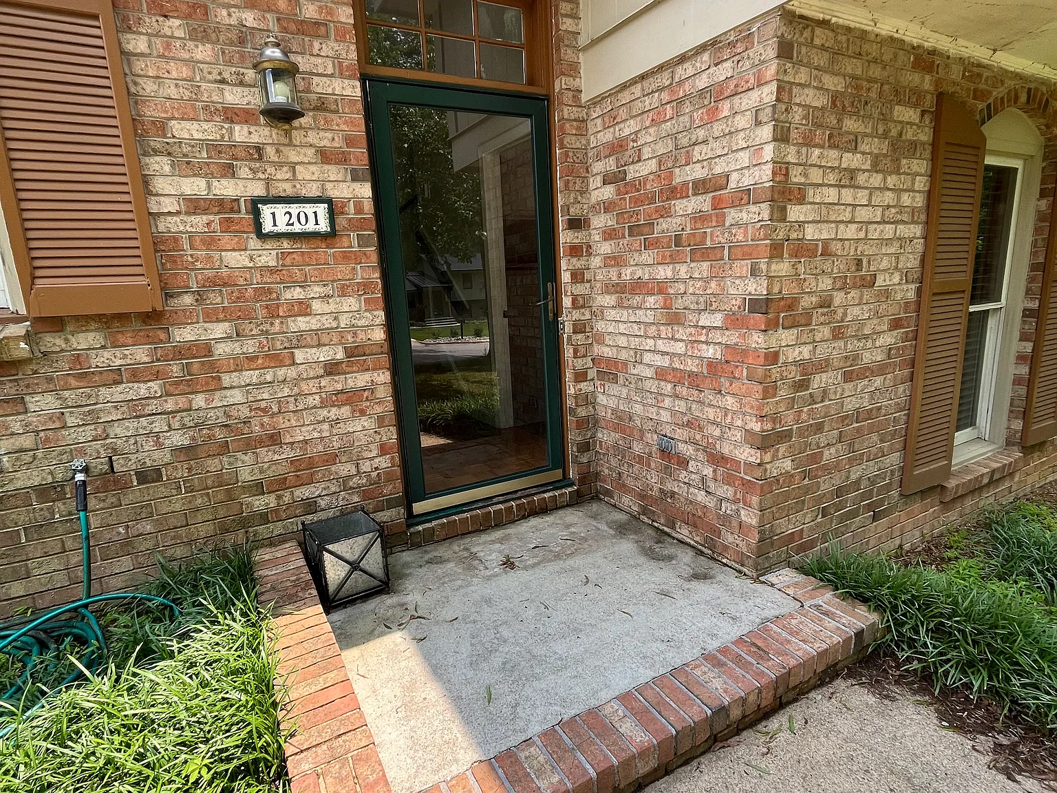 4 bed, 1837 sqft, $2,600 — Photo 3