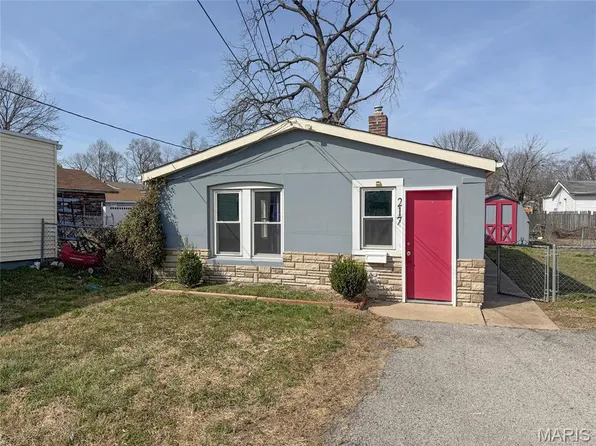 217 W Arlee Ave, Saint Louis, MO 63125