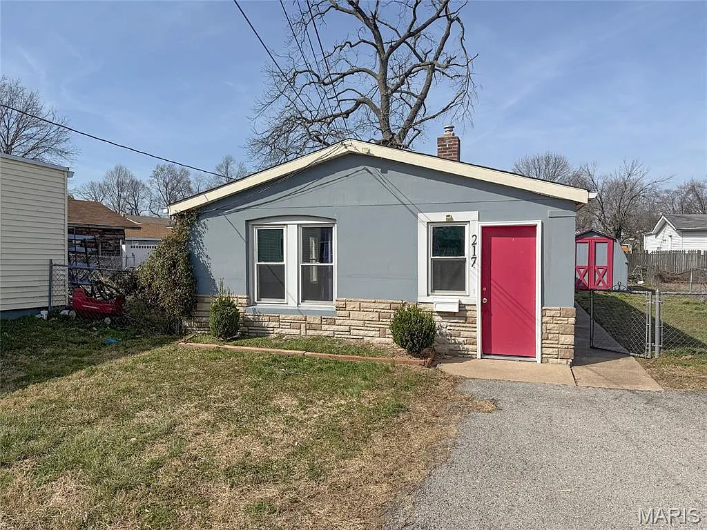 217 W Arlee Ave photo 1