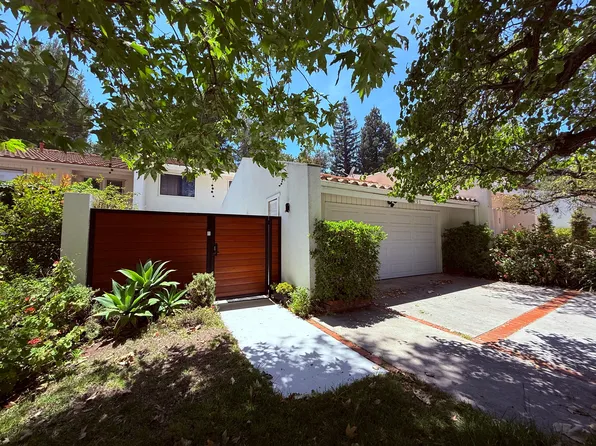 2751 Claray Dr, Los Angeles, CA 90077