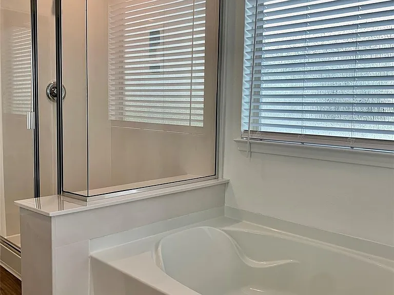 1024 Greenshank Dr — Photo 17