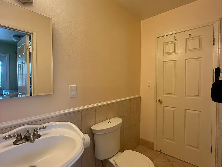 735 Patterson Rd — Photo 37