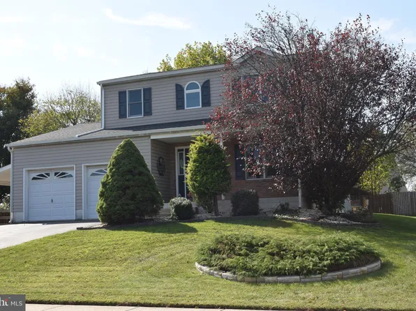 200 S 2nd St, Barto, PA 19504