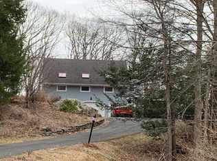 5 Cobblers Mill Rd, Sandy Hook, CT 06482